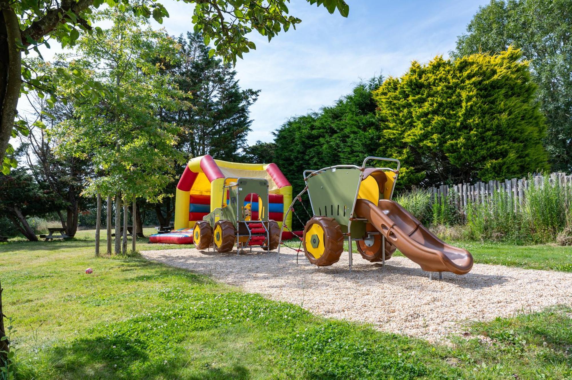 Camping Rcn La Ferme Du Latois Coex Экстерьер фото